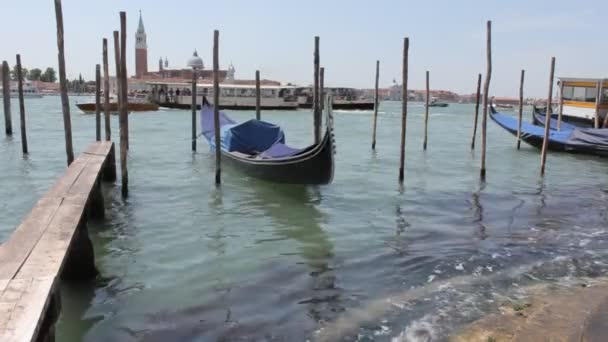 Los canales de Venecia — Vídeo de stock