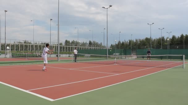 Теннис — стоковое видео