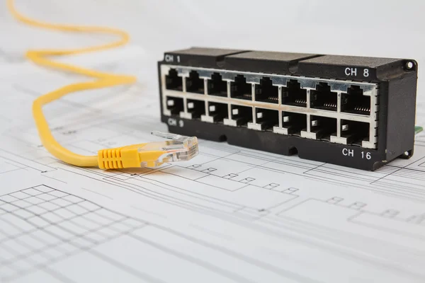 Network switch and UTP ethernet cable — Stock Photo, Image