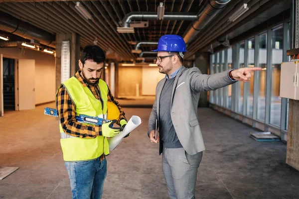 Wütender Bauleiter Wird Gefeuert Innenausbau Der Baustelle — Stockfoto