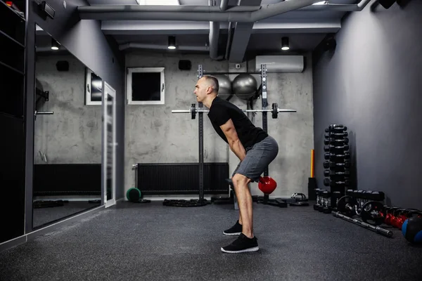 Allenamento Sollevamento Morto Con Campanello Uomo Abbigliamento Sportivo Con Una — Foto Stock