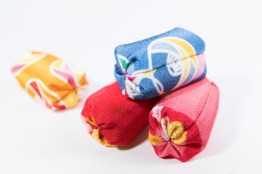 Hokkabazlık çanta oyunu