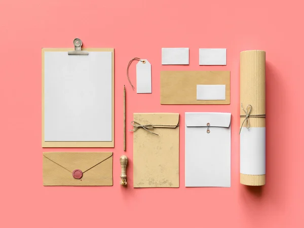 Kağıt marka öğeleri kümesi