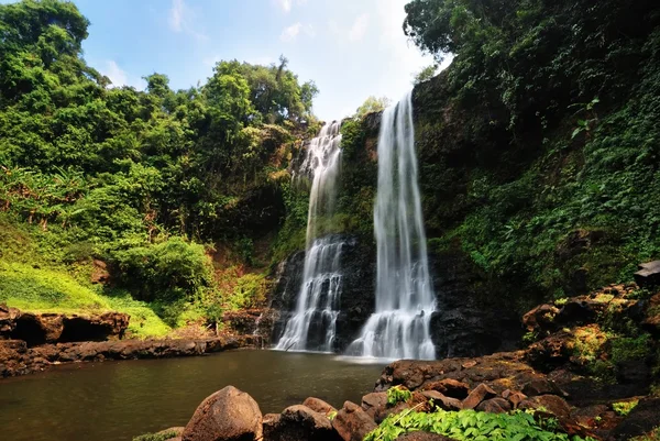 Tad-Yueng waterfall — Stock Photo, Image
