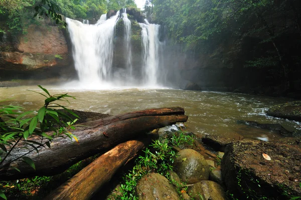 Great waterfall in Thailand — Stock Photo, Image