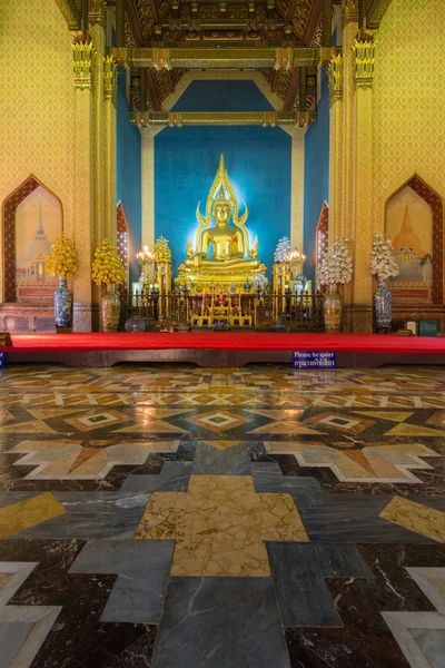 Gyllene buddha skulptur — Stockfoto