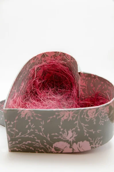 Sevgililer Günü'nde kalp şeklinde bir hediye kutusu