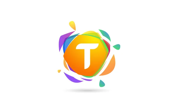 T色のアルファベット文字のロゴアイコン ビジネスや企業のための壊れたスプラッシュと創造的なテンプレートデザイン — ストックベクタ