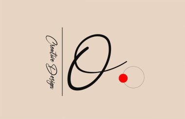 İş için O alfabe harfi logosu. Şirket kimliği ve harfleri için zarif yaratıcı yazı tipi. Kırmızı nokta ve el yazısıyla markalaştırma simgesi