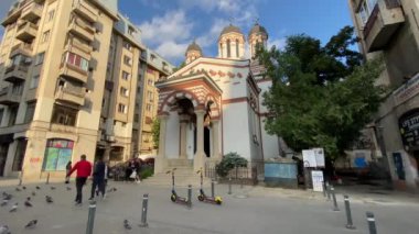 Bükreş, Romanya - 21 Eylül 2021 - Romanya 'nın harika Bükreş kentinin 4k' lik seyahat videosu