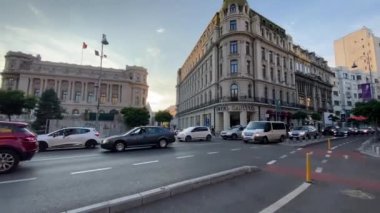 Bükreş, Romanya - 21 Eylül 2021 - Romanya 'nın harika Bükreş kentinin 4k' lik seyahat videosu