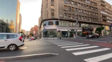 Bükreş, Romanya - 21 Eylül 2021 - Romanya 'nın harika Bükreş kentinin 4k' lik seyahat videosu