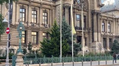 Bükreş, Romanya - 21 Eylül 2021 - Romanya 'nın harika Bükreş kentinin 4k' lik seyahat videosu