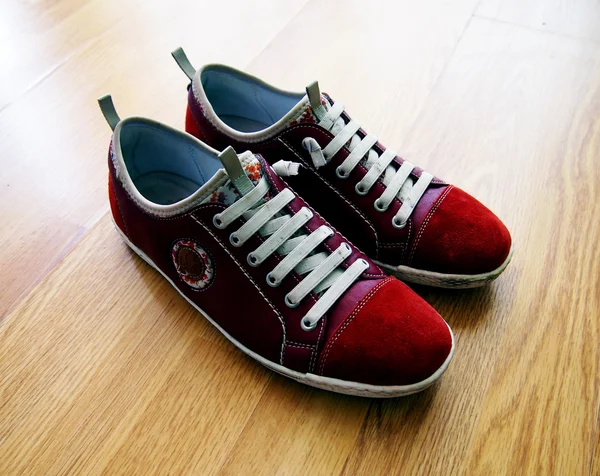床に靴の赤組 — ストック写真