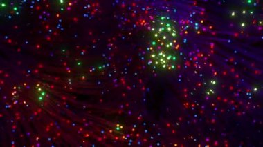 Noktalar dijital görsel animasyon dalgaları yaratıyor. Başlıklarda, sunumlarda veya VJ kullanımında kullanmak için ideal döngüsüz renksiz geometrik patlayıcı etkisi görüntüsü. 