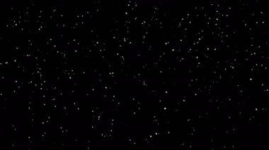 siyah arka plan üzerinde düşen kar