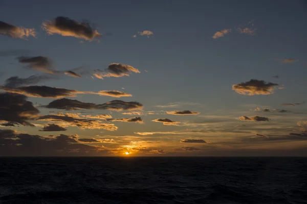 Pôr do sol no mar — Fotografia de Stock