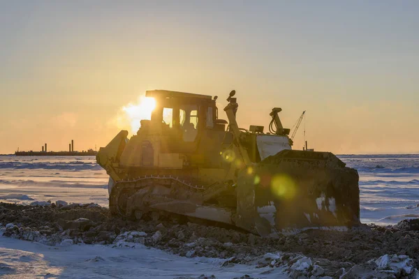 Tractor Amarillo Tundra Invierno Construcción Carretera Bulldozer — Foto de Stock