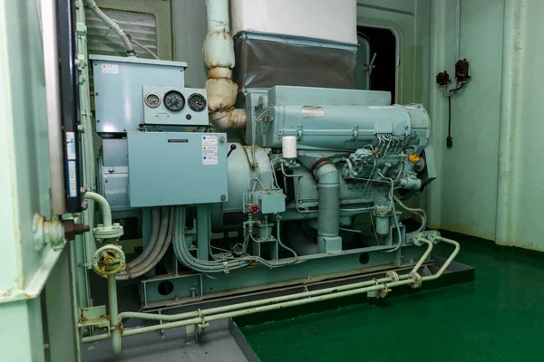 Acil Durum Dizel Jeneratörü Denizci Motoru Güvenlik Ekipmanları — Stok fotoğraf