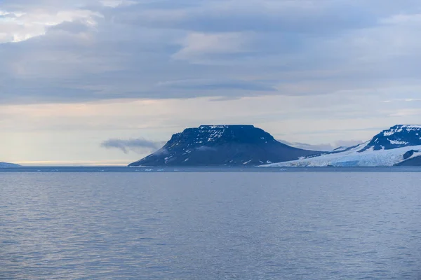 Paesaggio Artico Estate Arcipelago Franz Jozef Land Capo Flora Isola — Foto Stock