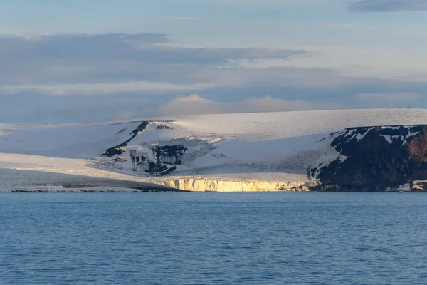 Paisagem Ártica Hora Verão Arquipélago Franz Jozef Land Capa Flora — Fotografia de Stock