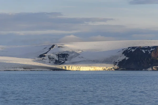 Arctic Landscape Summer Time Franz Jozef Land Archipelago Flora Cape — Stock Photo, Image