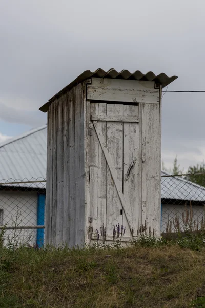 Landelijk toilet — Stockfoto