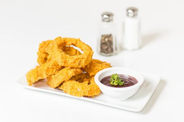 Soslu kızarmış soğan halkası