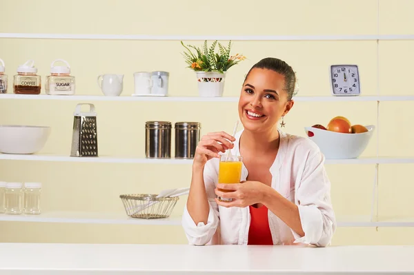 Smoothie frutas bebida saúde delicioso gole perda de peso dieta orang — Fotografia de Stock