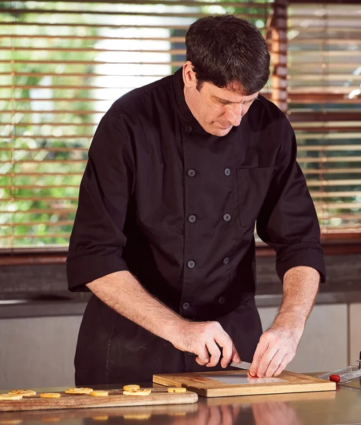 Chef preparando canapés — Fotografia de Stock