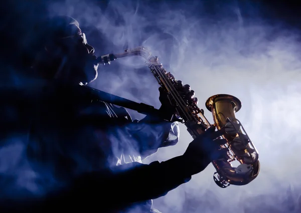 Musician playing saxophone — Stock Photo, Image