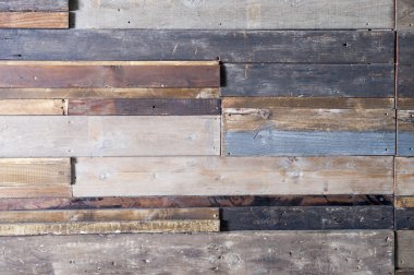 çeşitli renkler ile dokulu ahşap paneller