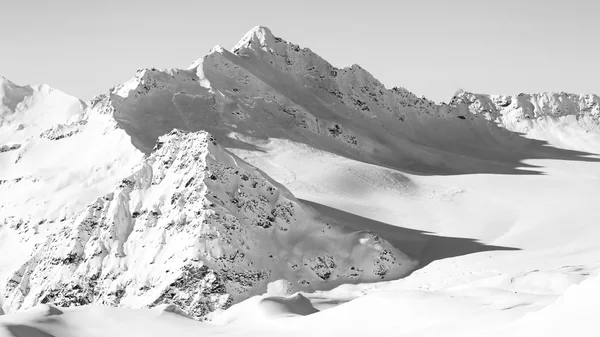 Elbruz Dağı eteklerinde