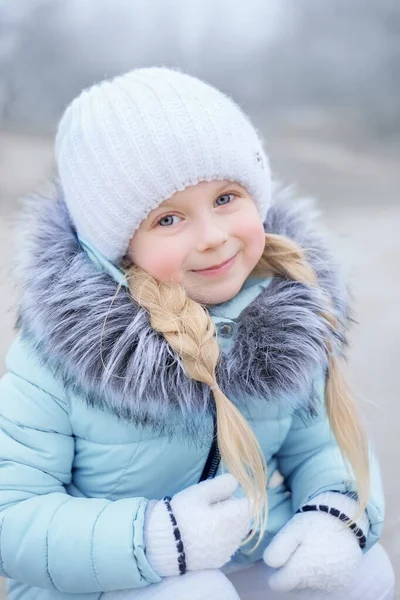 Outdoor Close Portrait Blonde Smiling Kid Girl Knitted White Hat — Stock Photo, Image