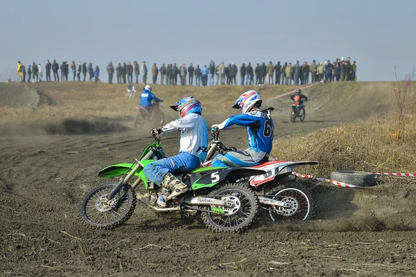 Competencia de Motocross en Vladikavkaz, Osetia del Norte, Rusia — Foto de Stock