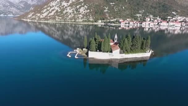 Luftaufnahme Der Insel Saint George Der Nähe Der Stadt Perast — Stockvideo