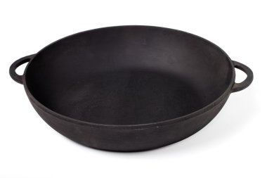 Kızartma tavası beyazda izole