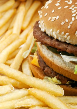 Fast food, burger ve patates kızartması