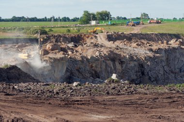 Saray salonunda piyano