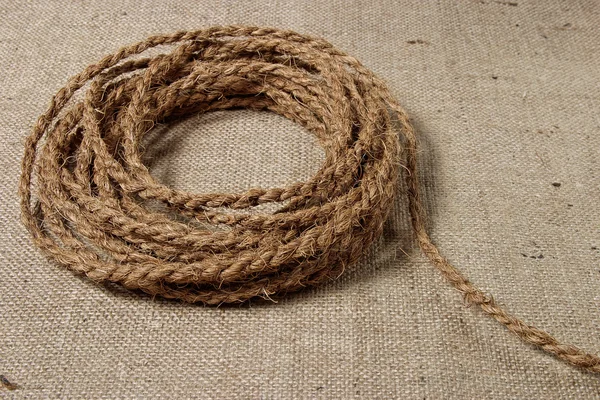 Spule aus grobem Seil — Stockfoto