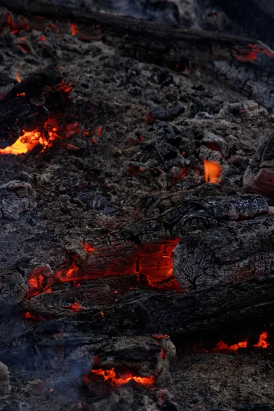 Live coals — Stock Photo, Image