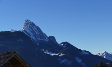 Saanen 'den le Rubli, İsviçre' ye doğru görüntü