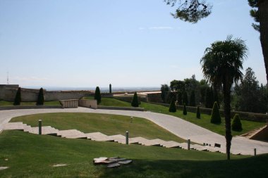 Suda Lleida 'nın eski kalesi İspanya