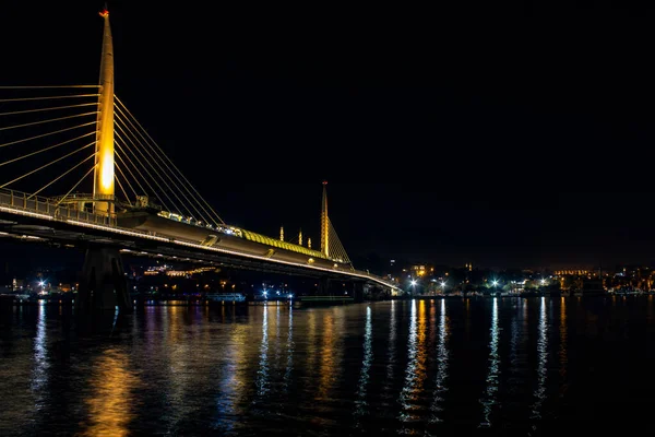 Ένα Πλάνο Του Istanbul Hali Metro Bridge Στο Πλαίσιο — Φωτογραφία Αρχείου