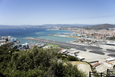 Gibraltar Havaalanı ve bay