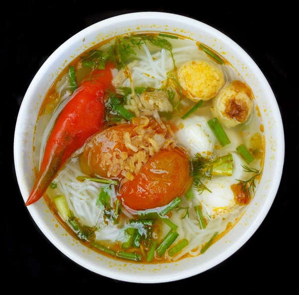 Spicy Asian chicken noodle soup — Stock Image Spicy Asian chicken noodle soup Stock Picture