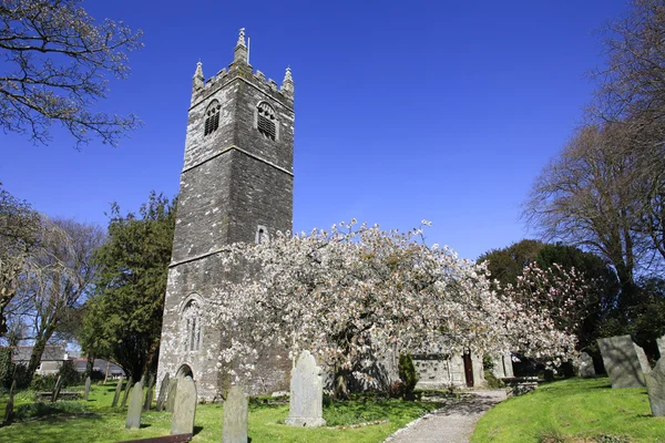 Antigua iglesia de piedra en Inglaterra — Foto de Stock