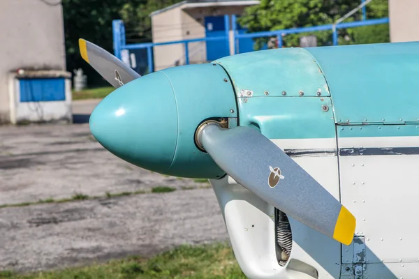 Propeller auf Zlin Z-43 — Stockfoto