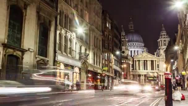 London, Storbritannien - 2016.03.23: St Paul's Cathedral London, gatan Time-Lapse på natten — Stockvideo