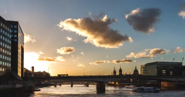Coucher de soleil sur le pont de Londres, Time-Lapse — Video